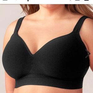 Seamless Black Comfort Bra